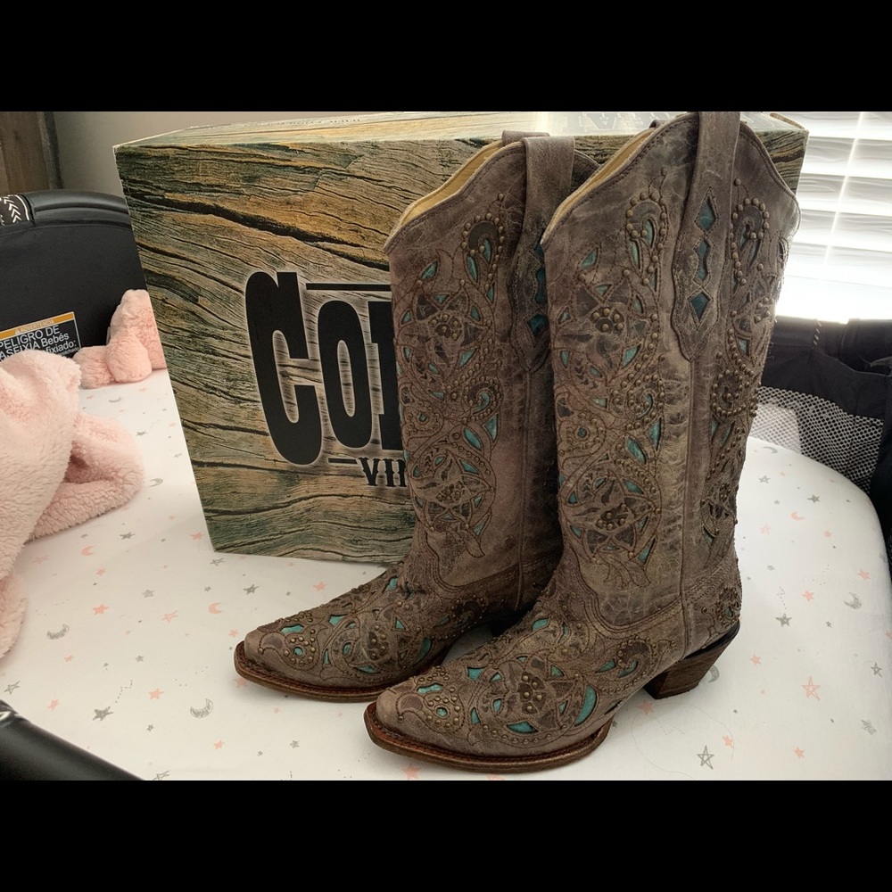 Brand new Corral boots- turquoise inlay